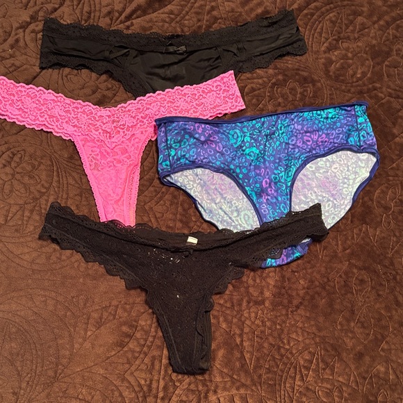 Victoria’s Secret Panty Bundle, Sz Large - Picture 1 of 10